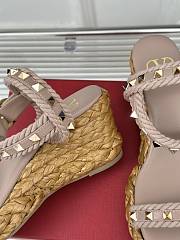 Fortok Valentino Rockstud Flatform Sandal 45mm In Beige Calfskin And Raffia - 6