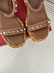 Fortok Valentino Rockstud Flatform Sandal 45mm In Brown Calfskin And Raffia - 3