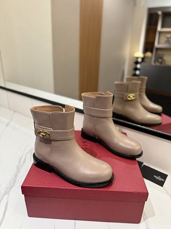 Fortok Valentino Vlogo Locker Bronze Beige Calfskin Ankle Boots