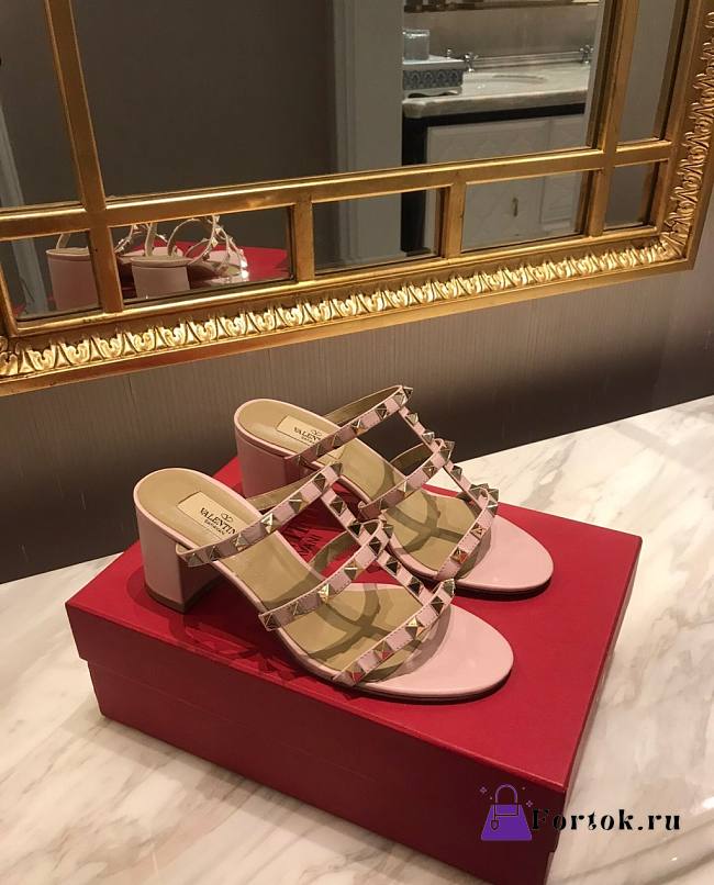 Fortok Valentino Rockstud Calfskin Leather Slide Sandal 60 mm Pink  - 1