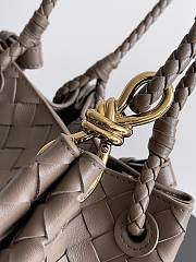 Fortok Bottega Veneta Small Andiamo Parachute Bag Brown 796569 21x17x16.5cm - 2