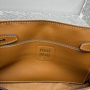 Fortok Miu Miu 24SS Baguette Bag Brown 5645 25x8x15cm - 3