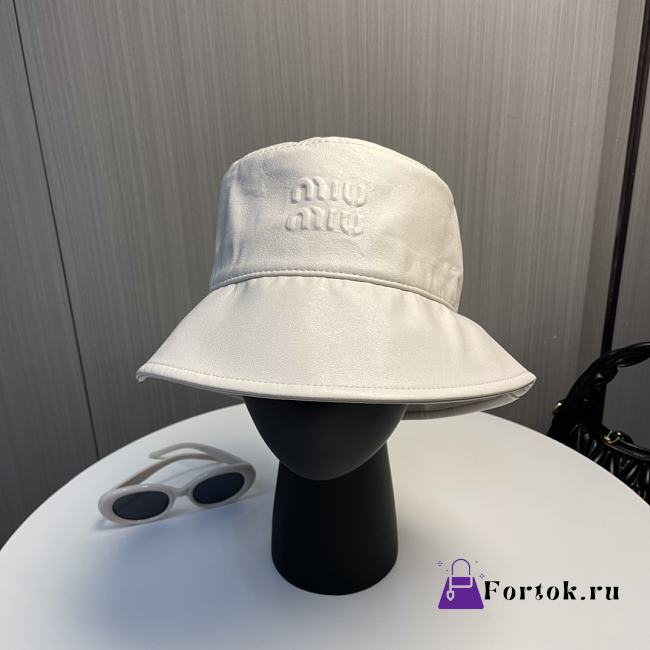 Fortok Miu Miu Bucket Hat White Leather - 1