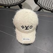 Fortok Louis Vuitton 2024 Plush Fox Baseball Cap White - 1