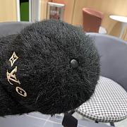 Fortok Louis Vuitton 2024 Plush Fox Baseball Cap Black - 2