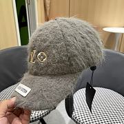 Fortok Louis Vuitton 2024 Plush Fox Baseball Cap Grey - 3