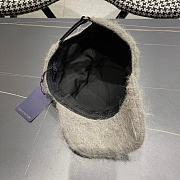 Fortok Louis Vuitton 2024 Plush Fox Baseball Cap Grey - 6