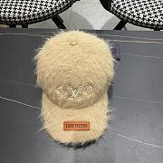Fortok Louis Vuitton 2024 Plush Fox Baseball Cap Beige - 1
