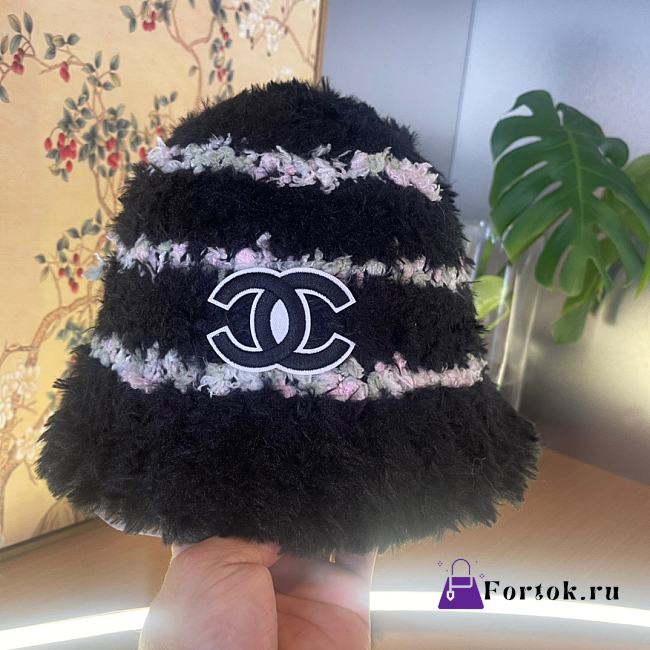 Fortok Chanel 2024 Fluffy Hat Black - 1