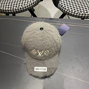 Fortok Louis Vuitton 2024 Plush Fox Baseball Cap Grey - 1