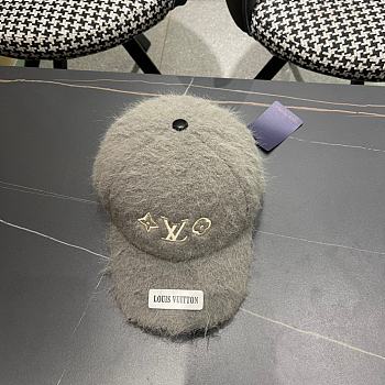 Fortok Louis Vuitton 2024 Plush Fox Baseball Cap Grey