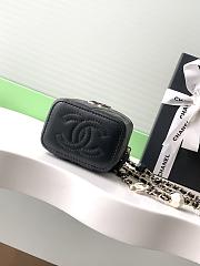 Fortok Chanel Small Comestic Bag Black Enamel Heart Buckle 11x8.5x7cm - 3