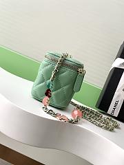 Fortok Chanel Small Comestic Bag Green Enamel Heart Buckle 11x8.5x7cm - 2