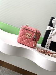 Fortok Chanel Small Comestic Bag Pink Enamel Heart Buckle 11x8.5x7cm - 1