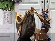 Fortok Louis Vuitton Loop Bag Brown Monogram Coated Canvas M12939 22x9x33cm - 5