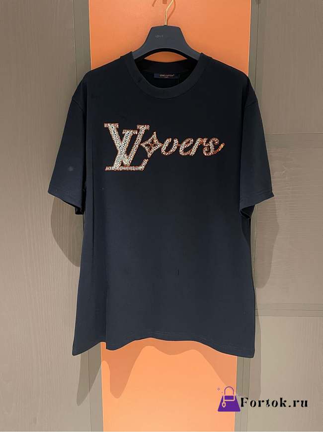 Fortok Louis Vuitton Beaded LV Vers Motif T-shirt Black  - 1