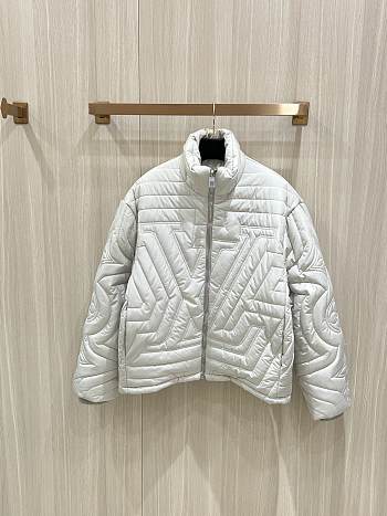 Fortok Louis Vuitton Embroidered Letter Flower Quilted Jacket Down Jacket White