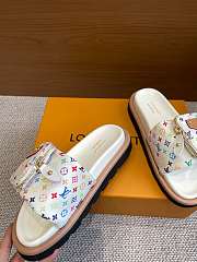 Fortok Louis Vuitton Pool Pillow Comfort Flat Sandals White Multicolor - 2