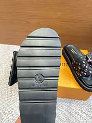 Fortok Louis Vuitton Pool Pillow Comfort Flat Sandals Black Multicolor - 4