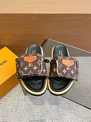 Fortok Louis Vuitton Pool Pillow Comfort Flat Sandals Brown - 1