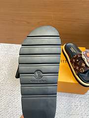 Fortok Louis Vuitton Pool Pillow Comfort Flat Sandals Brown - 4