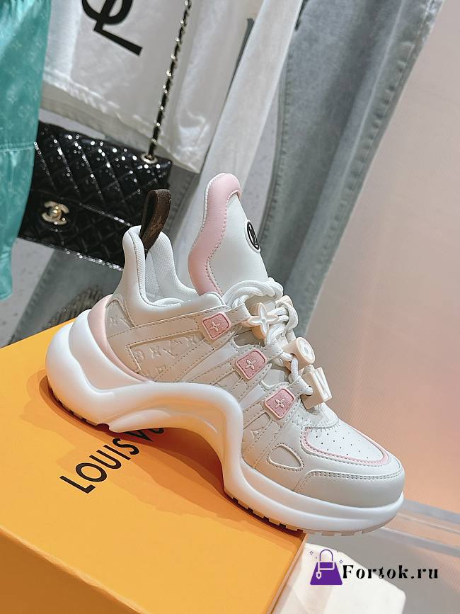 Fortok Louis Vuitton LV Archlight Sneaker White/Pink - 1