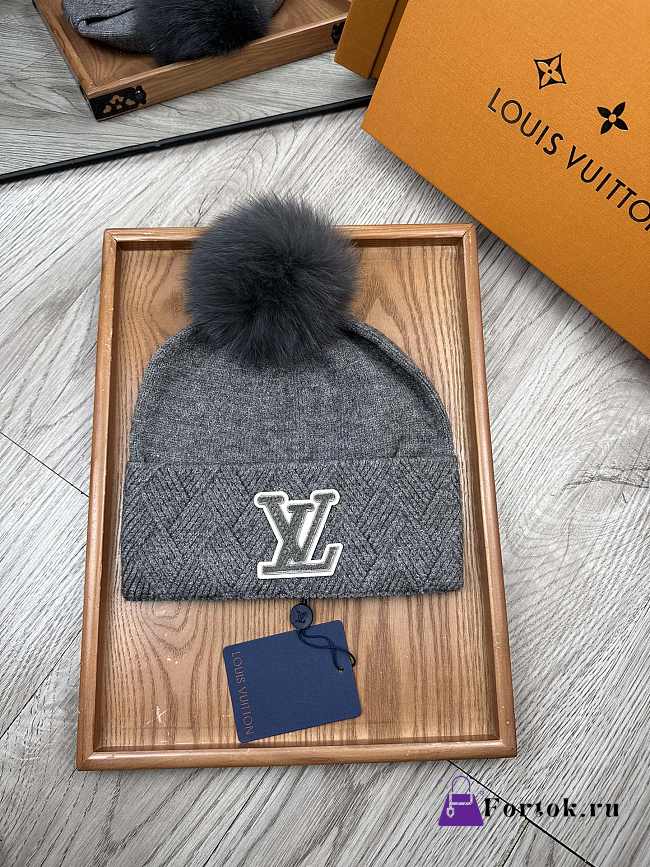 Fortok Louis Vuitton Classic Wool Knitted Hat Grey - 1