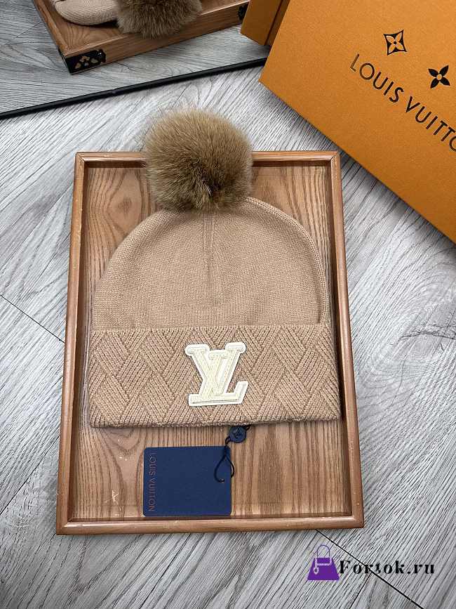 Fortok Louis Vuitton Classic Wool Knitted Hat Brown - 1