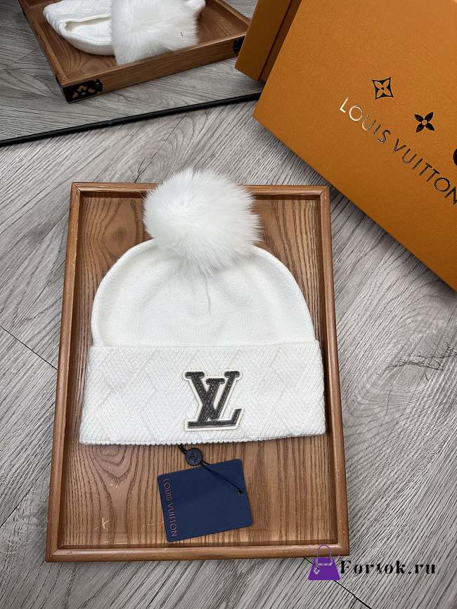 Fortok Louis Vuitton Classic Wool Knitted Hat White - 1