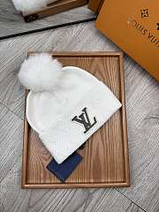 Fortok Louis Vuitton Classic Wool Knitted Hat White - 5