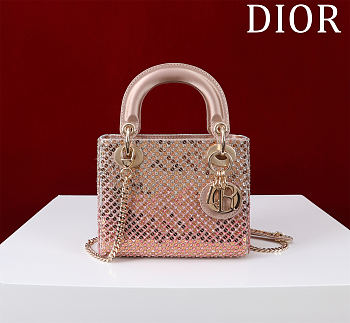Fortok Dior Lady Diana Three-grid Embroidery Gradient Beads Bag Pink 17x15x7cm