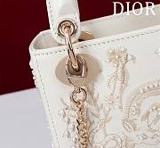 Fortok Dior Lady Diana three-grid Embroidered Unicorn Beads Bag 17x15x7cm - 2