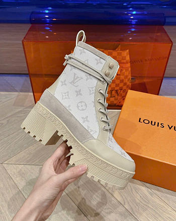 Fortok Louis Vuitton Laureate Platform Desert Boot White