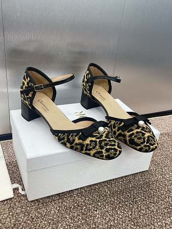 Fortok Dior Embroidery Raglan Pattern Pearl Button Flat Ballet