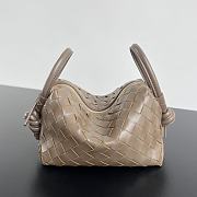 Fortok Bottega Veneta Loop Bag Brown 796615 19x12x9cm - 1