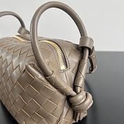Fortok Bottega Veneta Loop Bag Brown 796615 19x12x9cm - 2