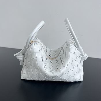 Fortok Bottega Veneta Loop Bag White 796615 19x12x9cm