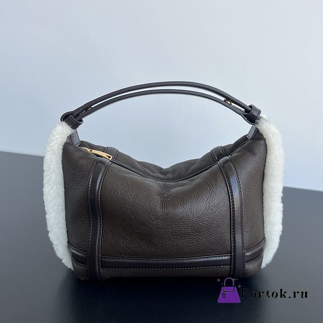 Fortok Bottega Veneta Wallace Mini Lamb Fur Top-Handle Bag 20x13x9.5cm - 1