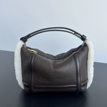 Fortok Bottega Veneta Wallace Mini Lamb Fur Top-Handle Bag 20x13x9.5cm