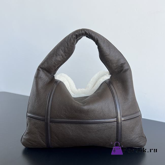 Fortok Bottega Veneta Hop Leather-Shearling Bag Brown 806093 41x20.5x7.5cm - 1
