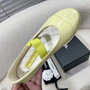 Fortok Chanel Mary Jane Shoes Yellow Patent Leather - 6