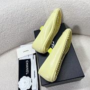 Fortok Chanel Mary Jane Shoes Yellow Patent Leather - 3