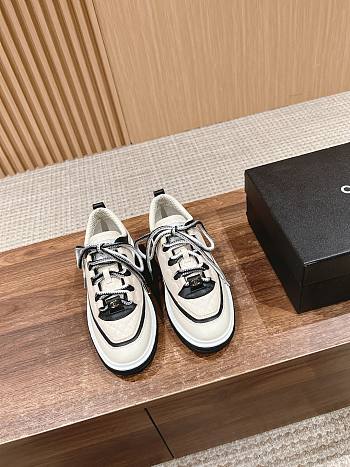 Fortok Chanel 25C Diamond Panda Sneakers Cream