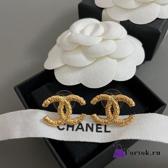 Fortok Chanel Lava Double C Earrings Gold - 1