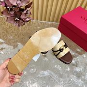 Fortok Valentino VLogo Raffia-Trimmed Leather Slides Dark Brown - 2