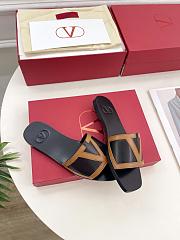 Fortok Valentino Garavani Viva Superstar Leather Slides Black & Brown - 6