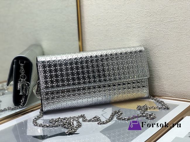 Fortok Dior Silver Metallic Patent Micro-Cannage Lady Dior Croisiere Chain Wallet 21cm - 1