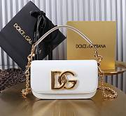 Fortok Dolce & Gabbana White Leather Top Handle Bag 11x19x5cm  - 1