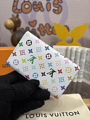 Fortok Louis Vuitton x TM 6 Key Holder White M14092 12x7x2cm - 4
