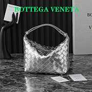 Fortok Bottega Veneta Wallace Shoulder Bag Silver 80847 20×13×9.5cm - 1